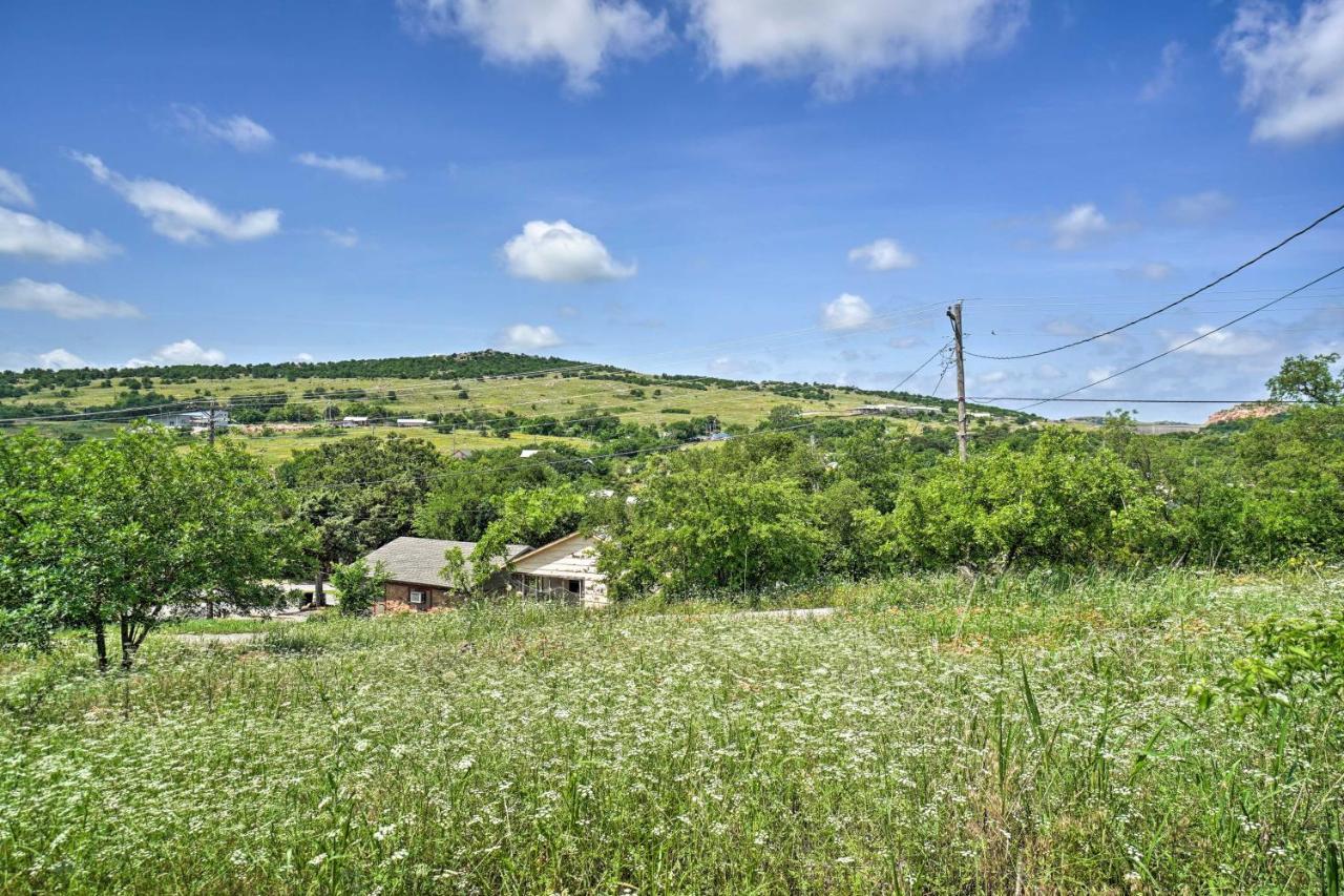 Enchanting Hilltop Cottage In Medicine Park! Eksteriør bilde